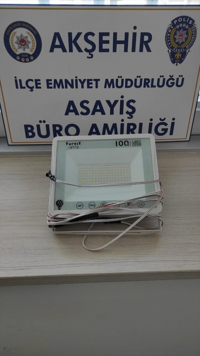 Konya'da hırsızlık şüphelisi kamera kaydından tespit edilerek yakalandı