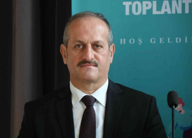 “Kayıt dışı istihdamda erkekler yüzde 22, kadınlar ise yüzde 33’te”