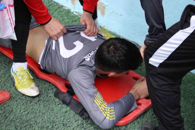 Görülmemiş olay! 1 maçta 3 kaleci birden sakatlandı