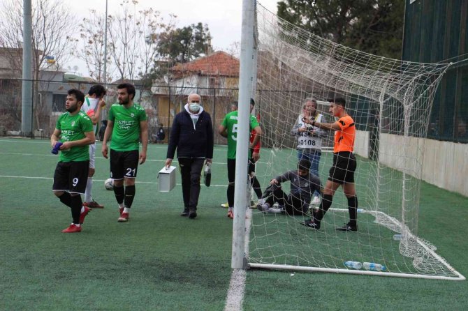 Görülmemiş olay! 1 maçta 3 kaleci birden sakatlandı