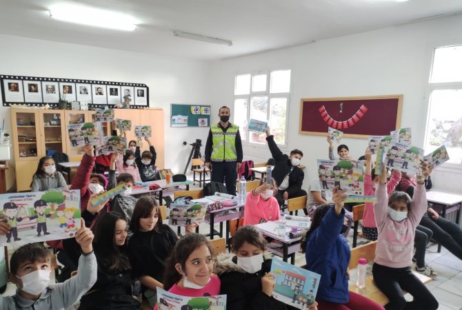 Jandarmadan bin 130 öğrenciye seminer