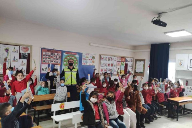 Jandarmadan bin 130 öğrenciye seminer