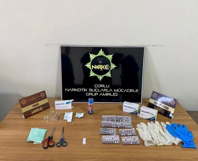 Torbacı operasyonu: 13 kilo uyuşturucu ele geçirildi