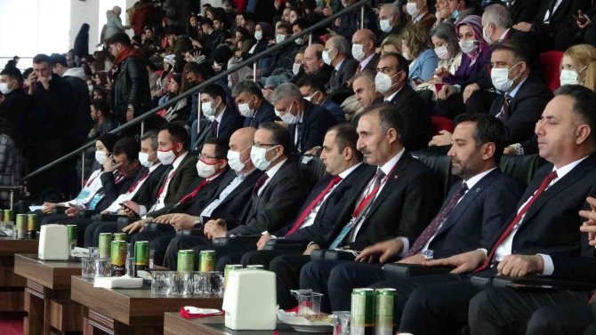 Güneydoğu Kariyer Fuarı’na binlerce öğrenci akın etti