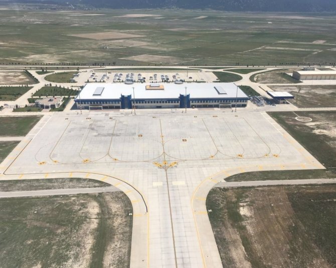 Havalimanı’ndan 28 bin yolcu hizmet aldı