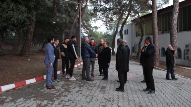 Öğrenciler doğa sporları dersi uygulamalarını kampta yaptı