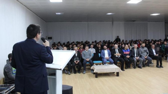 Öğrenciler doğa sporları dersi uygulamalarını kampta yaptı