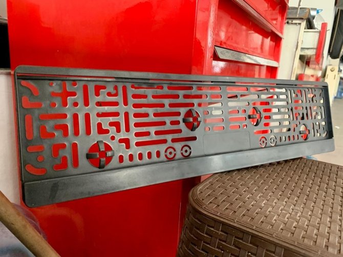 Plakaların asıl düşme sebebi dikkatsiz araç kullanımı