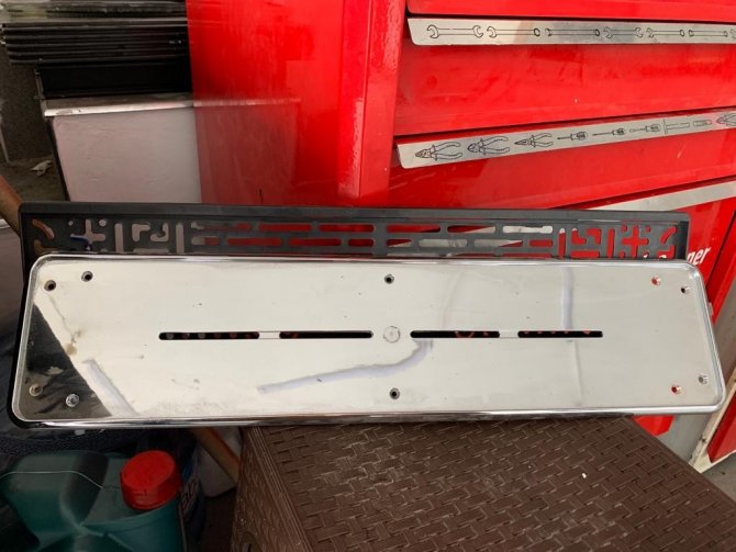 Plakaların asıl düşme sebebi dikkatsiz araç kullanımı