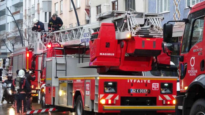 Baca yangını paniğe neden oldu