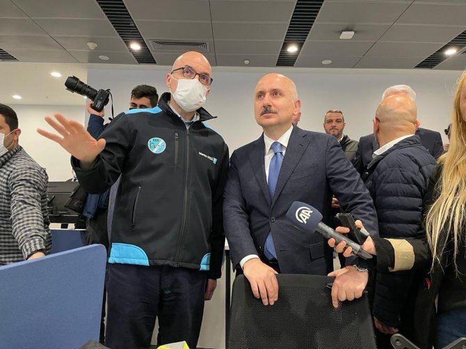 Bakan Karaismailoğlu: “Karla mücadeledeki çalışmalarımız olağanüstü bir halde devam ediyor”