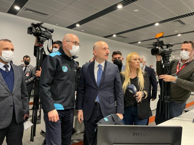 Bakan Karaismailoğlu: “Karla mücadeledeki çalışmalarımız olağanüstü bir halde devam ediyor”