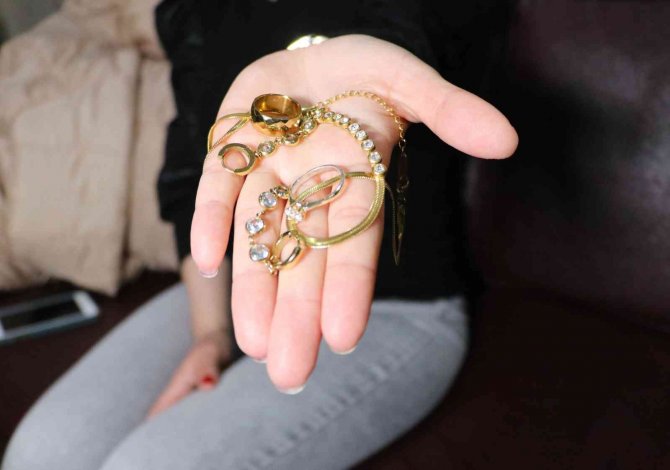 Bütün hayallerimi yıktı