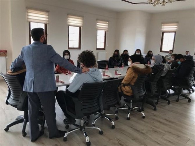 Öğrencilere değerler eğitimi verildi
