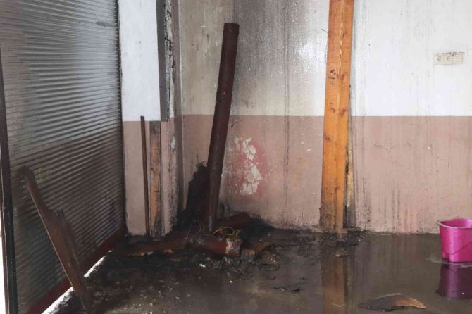 Kereste işletmesinde yangın paniği