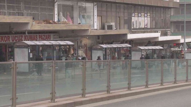 Otobüs şoförleri kontak kapattı, halk mağdur oldu!