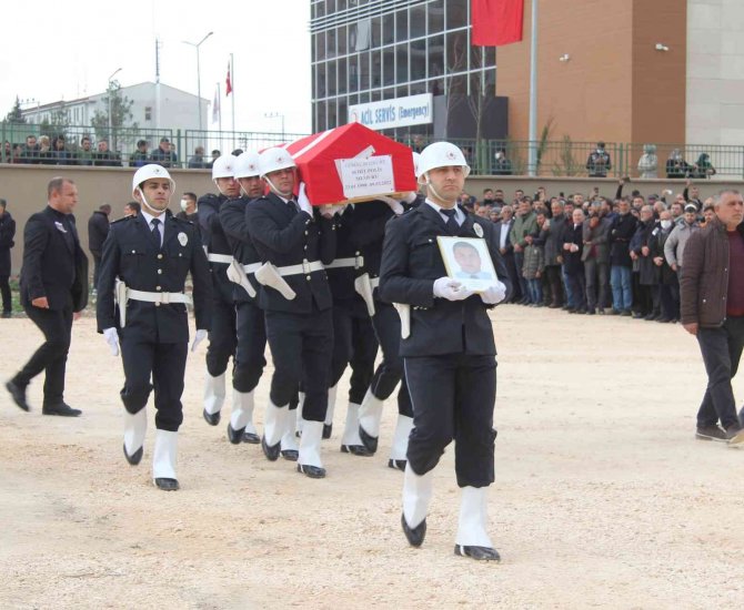 Şehit polis memuru  gözyaşlarıyla defnedildi