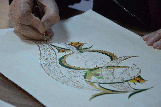 Tezhip sanatı kursuna yoğun ilgi