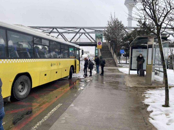 Vatandaşlar uyarıları dikkate aldı, iş çıkış saati yollar boş kaldı