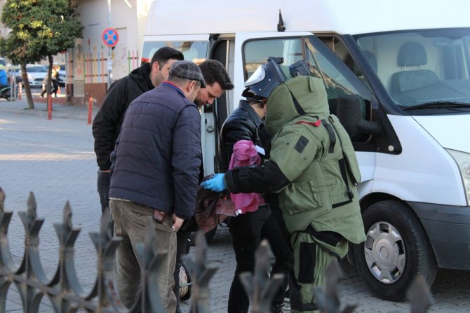 Askerlik Şubesi önünde şüpheli çanta paniği