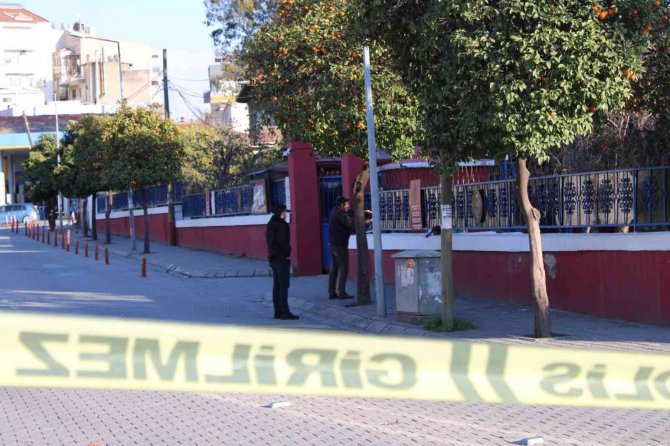 Askerlik Şubesi önünde şüpheli çanta paniği