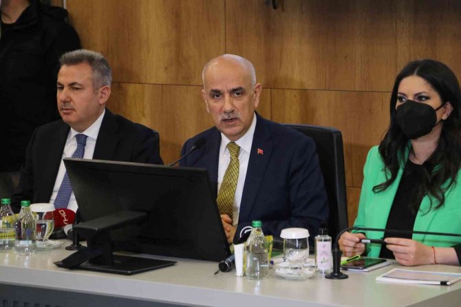 Bakan Kirisci: "Önce kendi insanımızı doyuracağız"