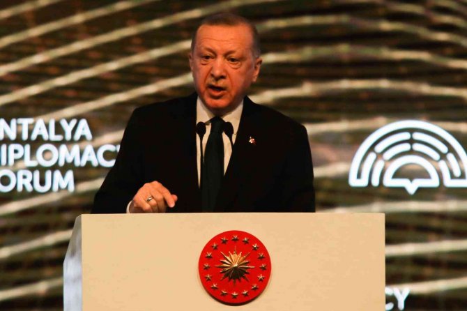 Cumhurbaşkanı Erdoğan’dan Rusya-Ukrayna savaşında ’Montrö’ vurgusu