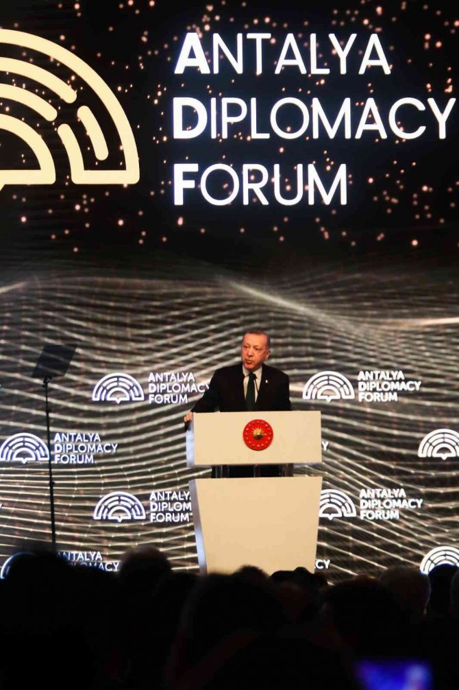 Cumhurbaşkanı Erdoğan’dan Rusya-Ukrayna savaşında ’Montrö’ vurgusu