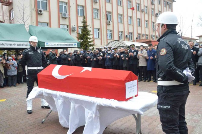Hayatını kaybeden polis memuru törenle memleketine uğurlandı