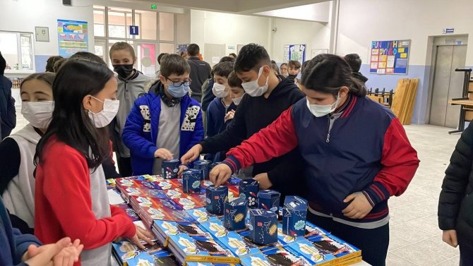 İmkanı olmayan öğrencilere "askıda kitap" ile destek olacaklar