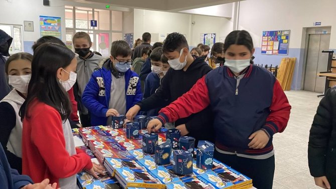 İmkanı olmayan öğrencilere "askıda kitap" ile destek olacaklar