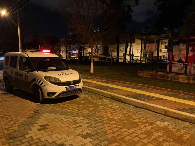 İzmir’de parkta silahlı kavga: 1 ölü