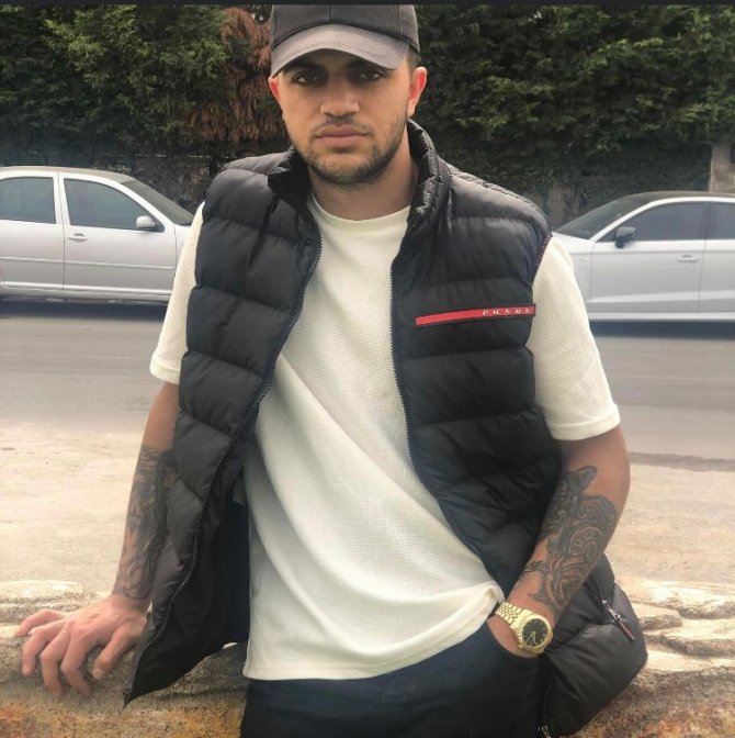 İzmir’de parkta silahlı kavga: 1 ölü