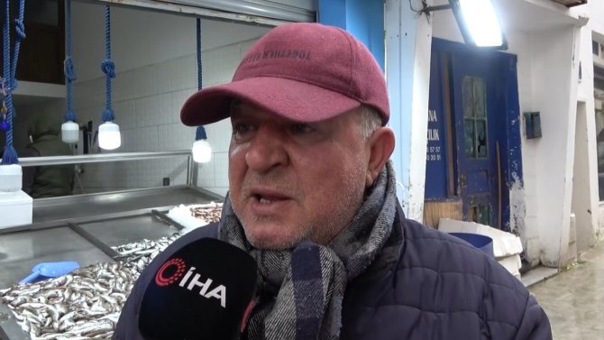 Karadeniz’de balık azlığı, tezgâhlara yansıdı