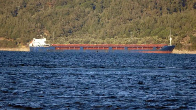 Karaya oturan geminin kurtarma çalışmaları sürüyor