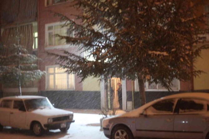 Konya'da bir kişi evde öldürülmüş halde bulundu