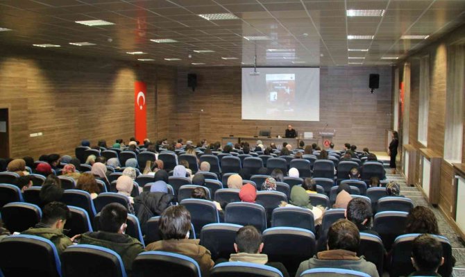 NEVÜ’den ’Mehmet Âkif Ersoy ve İstiklâl Marşı’ konulu konferans