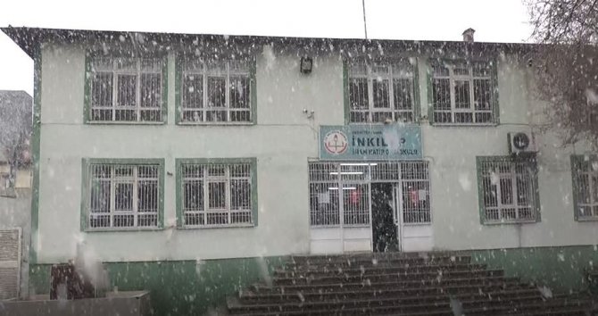 Öğrencinin hayatını kurtaran okul müdürü o anları anlattı