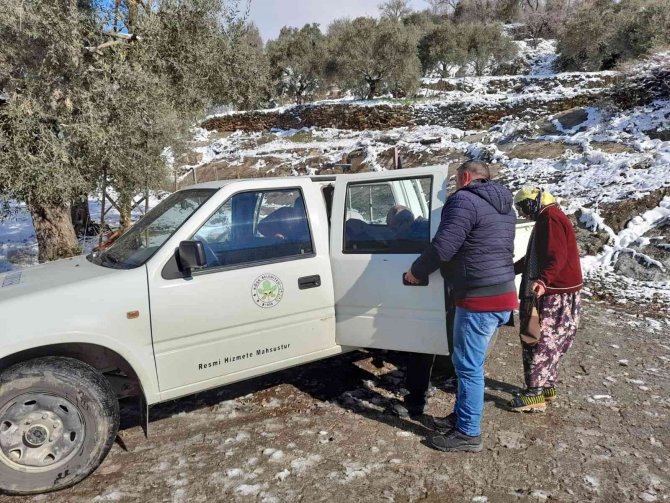 Yaşlı kadının imdadına belediye yetişti