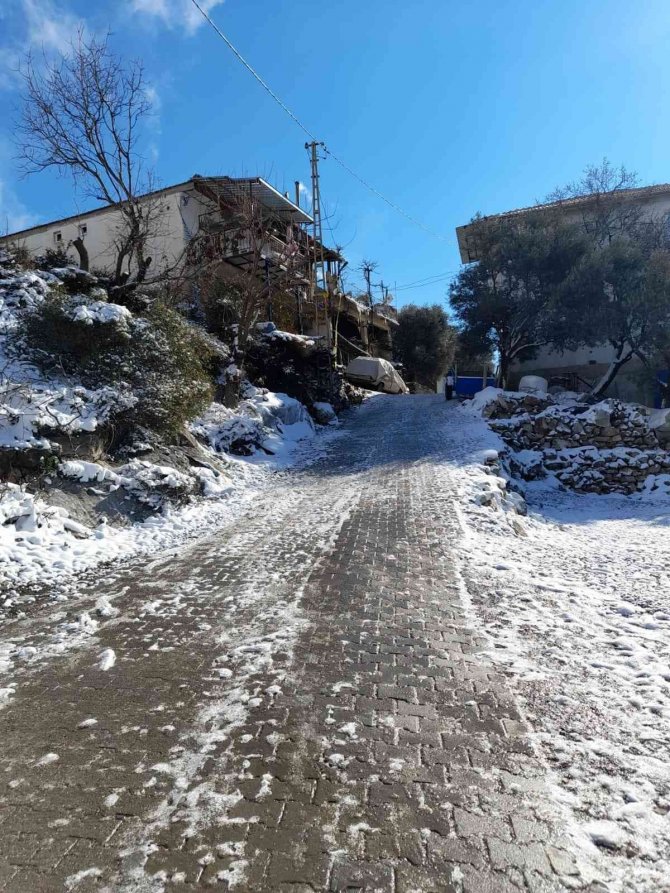 Yaşlı kadının imdadına belediye yetişti