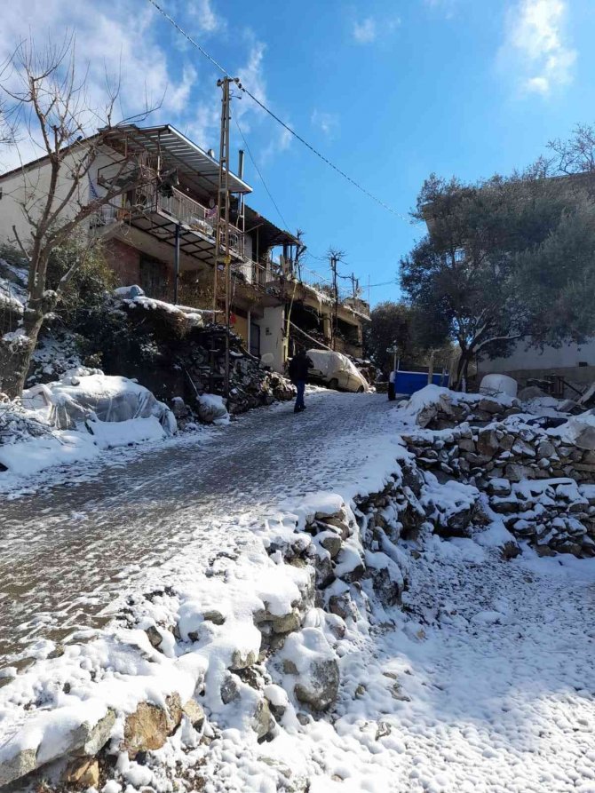 Yaşlı kadının imdadına belediye yetişti