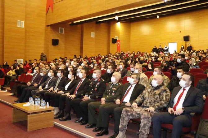 İstiklal Marşı’nın kabulü ve Mehmet Akif Ersoy’u anma günü kutlandı