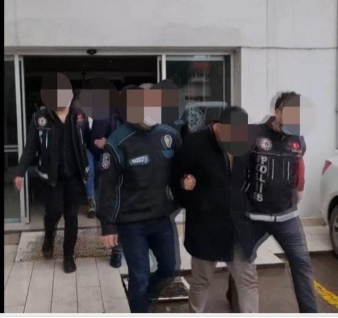 Sakarya’da uyuşturucuya geçit yok: 2 tutuklama