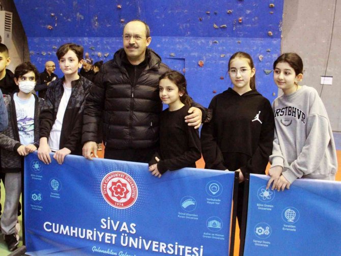 Sivas’ta genç dağcıların sayısı artıyor