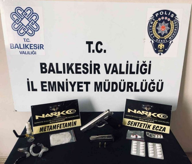 Balıkesir’de polisten 52 şahsa gözaltı
