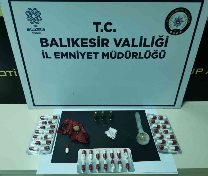 Balıkesir’de polisten 52 şahsa gözaltı