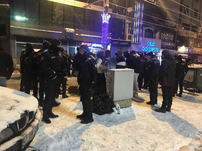 Eğlence mekanında bir kadını darp etti, dışarı atılınca dehşet saçtı