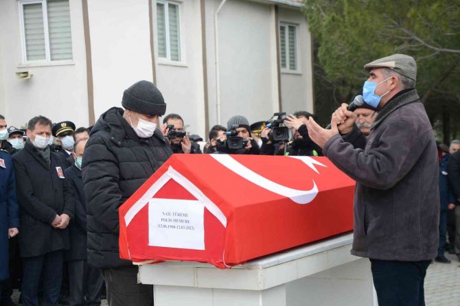 Şehit polis son yolculuğuna uğurlandı