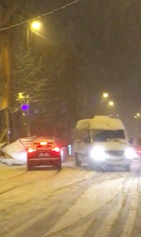 Şoförlerin ustalığı feci kazayı önledi