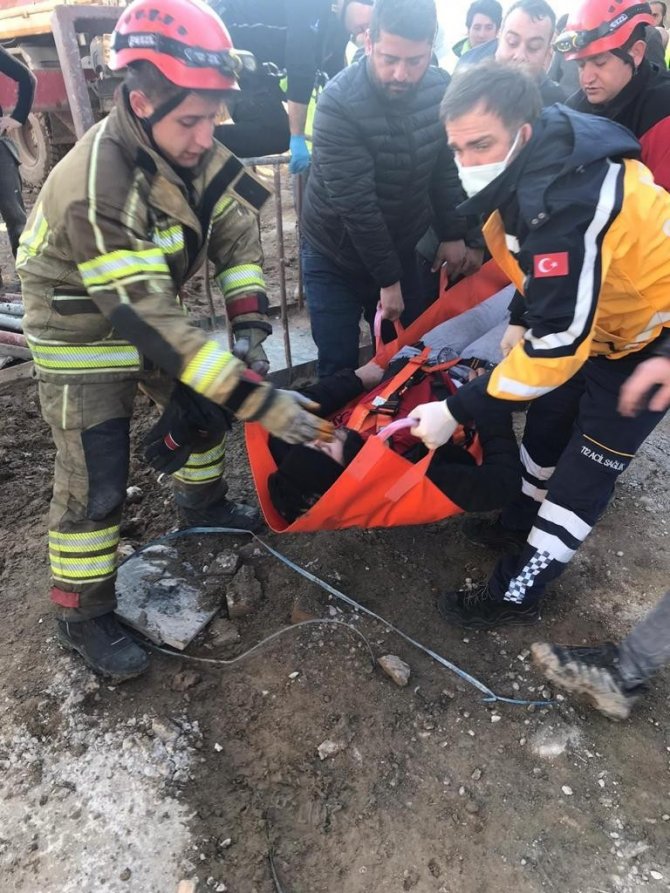 50 metre yükseklikte rahatsızlanınca yardımına itfaiye ekipleri yetişti